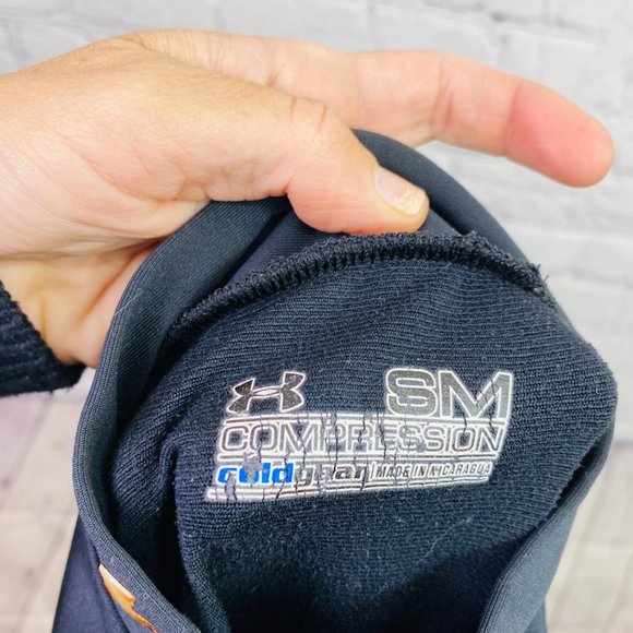 UNDER ARMOUR: Compression Base Layer - Picture 7 of 7